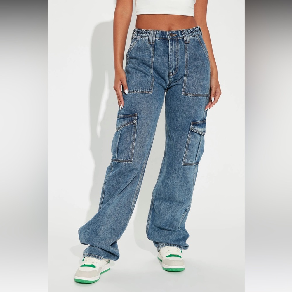 Wide Leg Cargo Jeans / Medium Blue Wash / Size 7